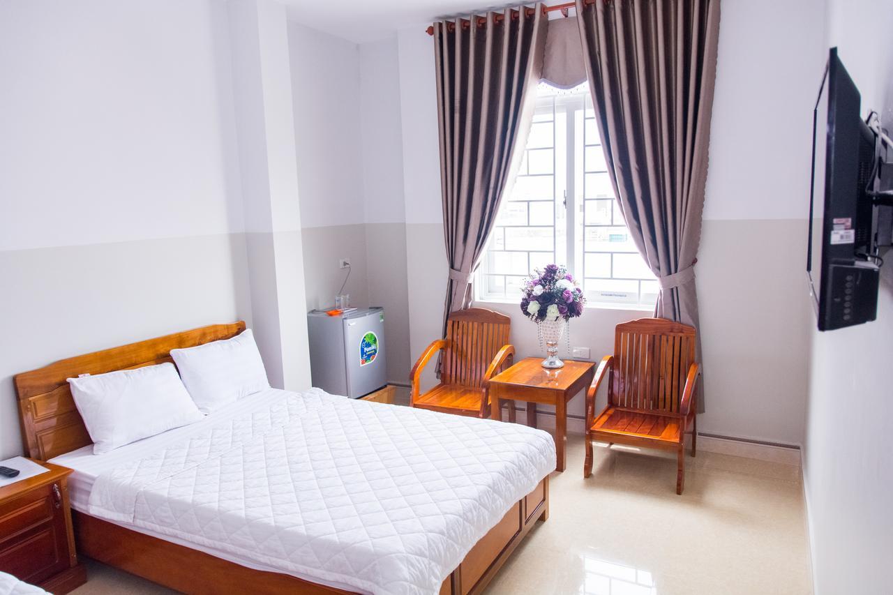 Hoang Thinh Hotel Kon Tum  Exterior foto