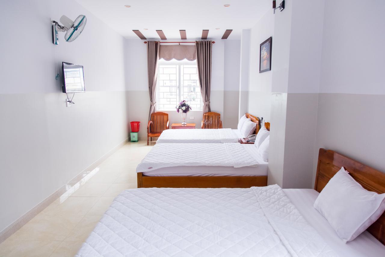 Hoang Thinh Hotel Kon Tum  Exterior foto